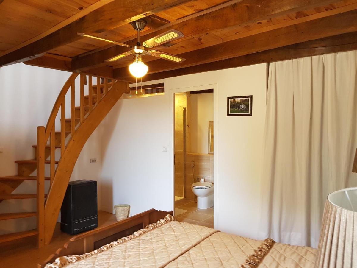 Bay Cottage Gite, Busserolles. Dış mekan fotoğraf